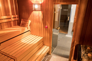 Dampfbad - finnische Sauna - Licht-Wärme-Sound-Kabine